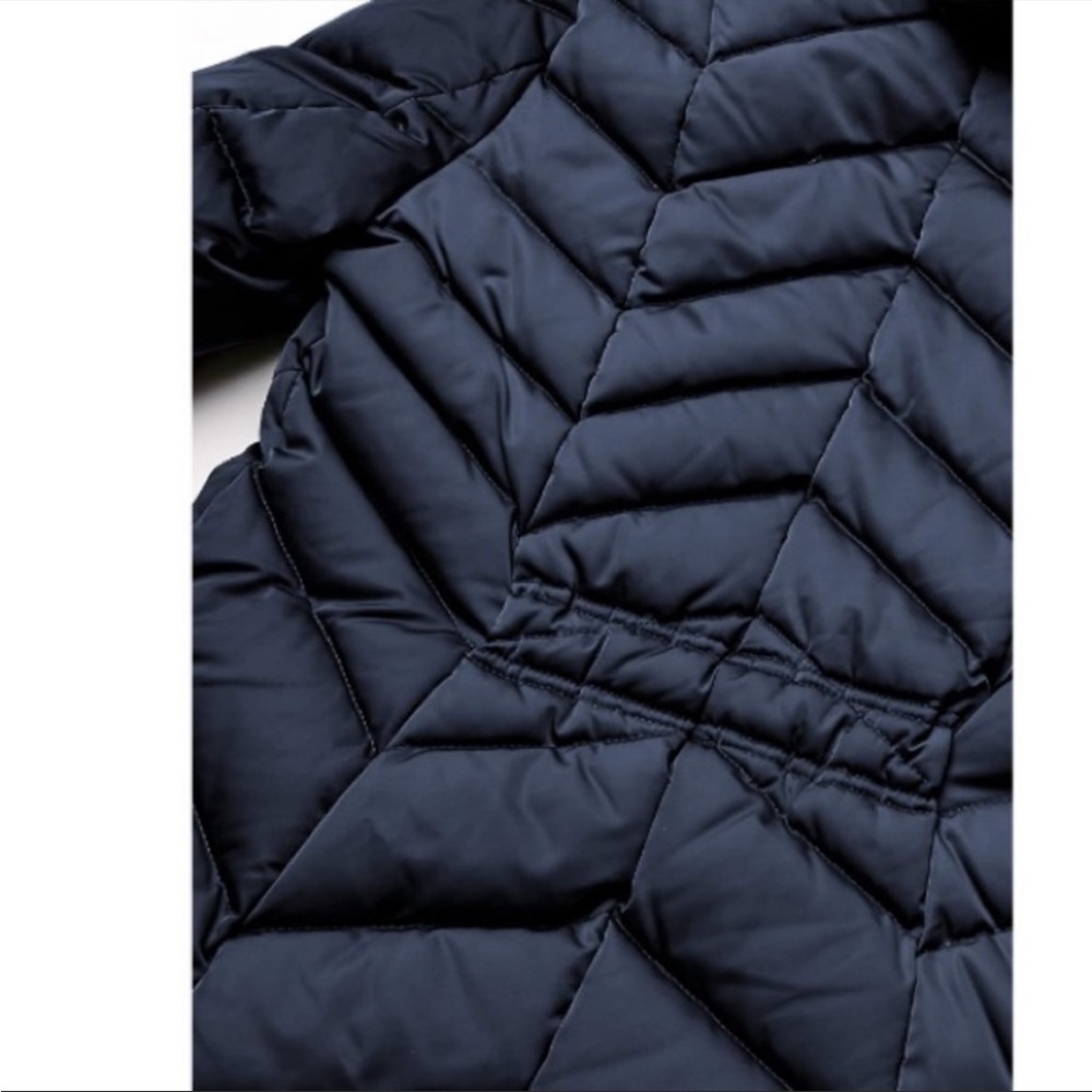 Tahari Heavyweight Puffer Coat Faux Fur Hood - Picture 9 of 10